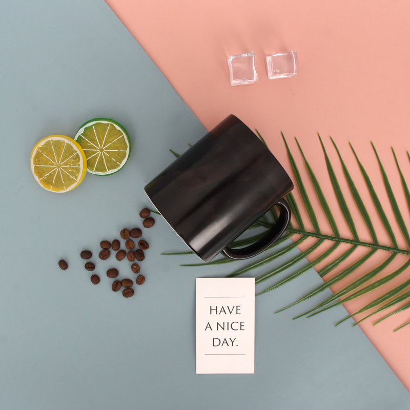 Kubek ceramiczny zmieniający kolor