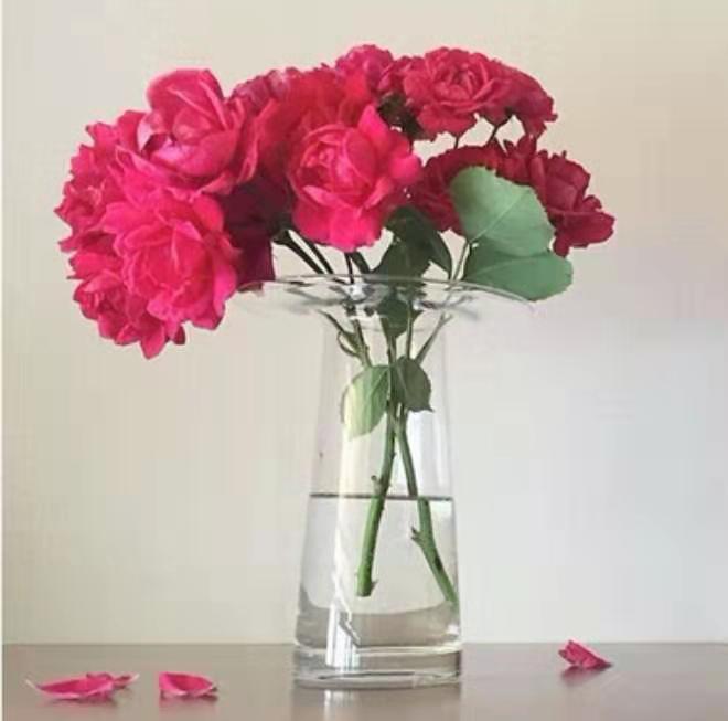 Modern Glass Vases for Sale
