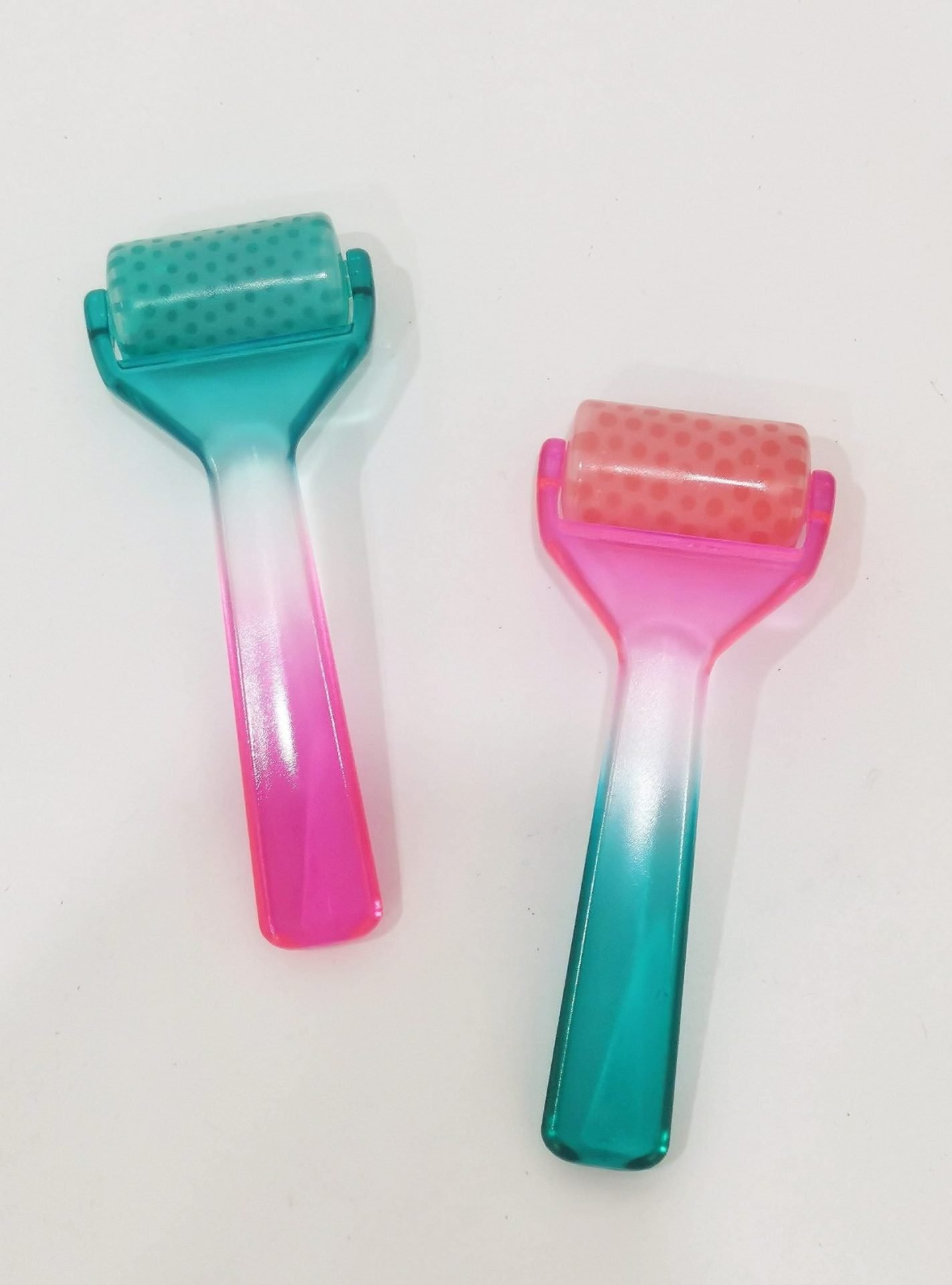 ваљак за лед за лице