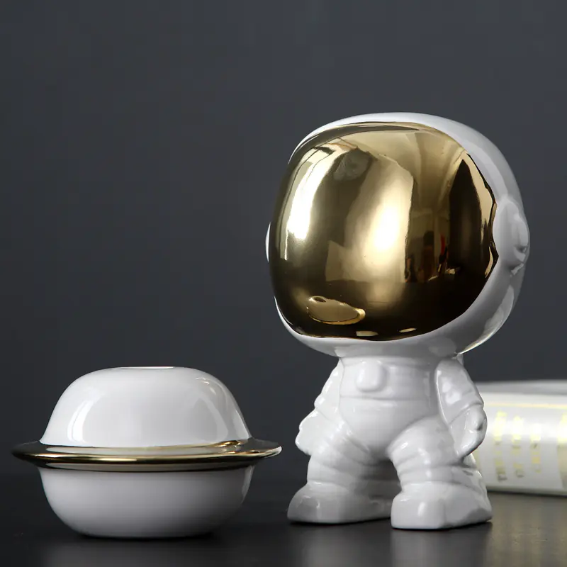 Decorative Objects