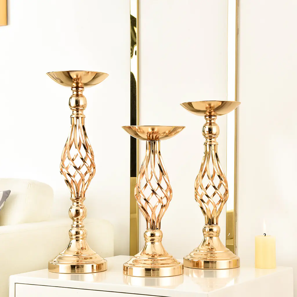 Metal Candle Holder