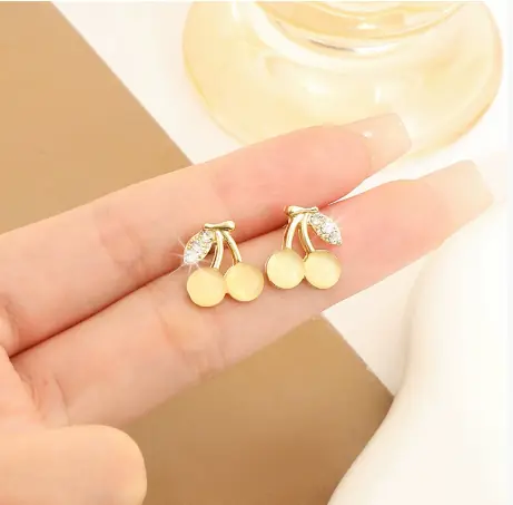 stud earring stud earring