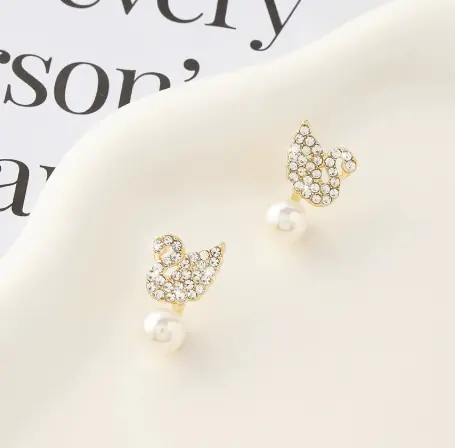 наушница са студом наушница са студом