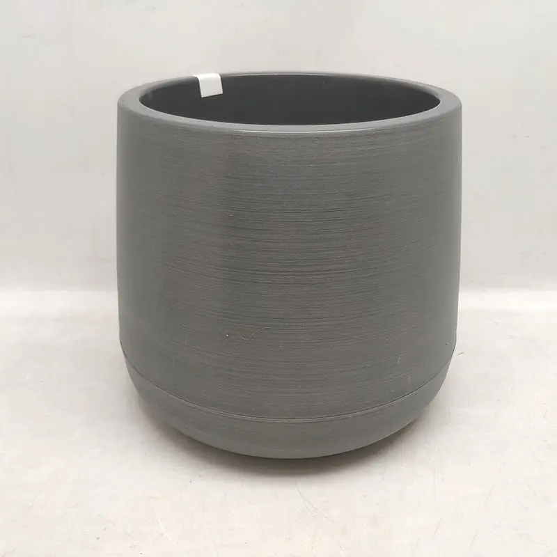 Doniczki plastikowe na rośliny