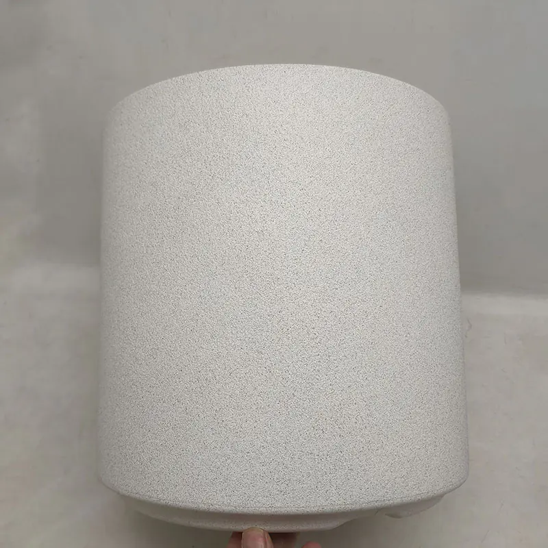 Doniczki plastikowe na rośliny