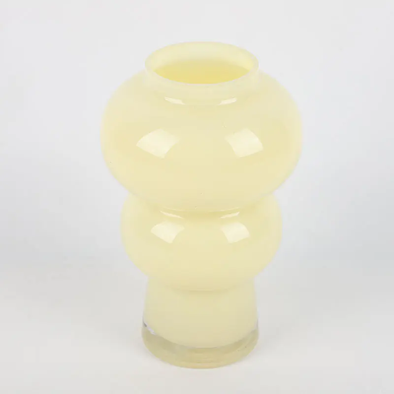 Szklany wazon stołowy