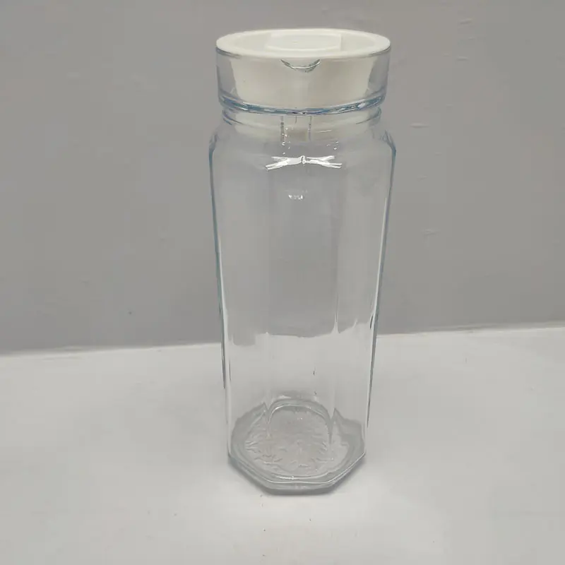 glass water pitcher
