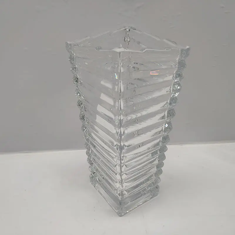 Wazon z przezroczystego szkła