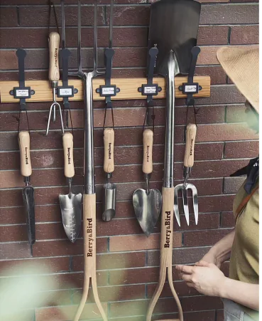 narzędzia ogrodnicze ręczne