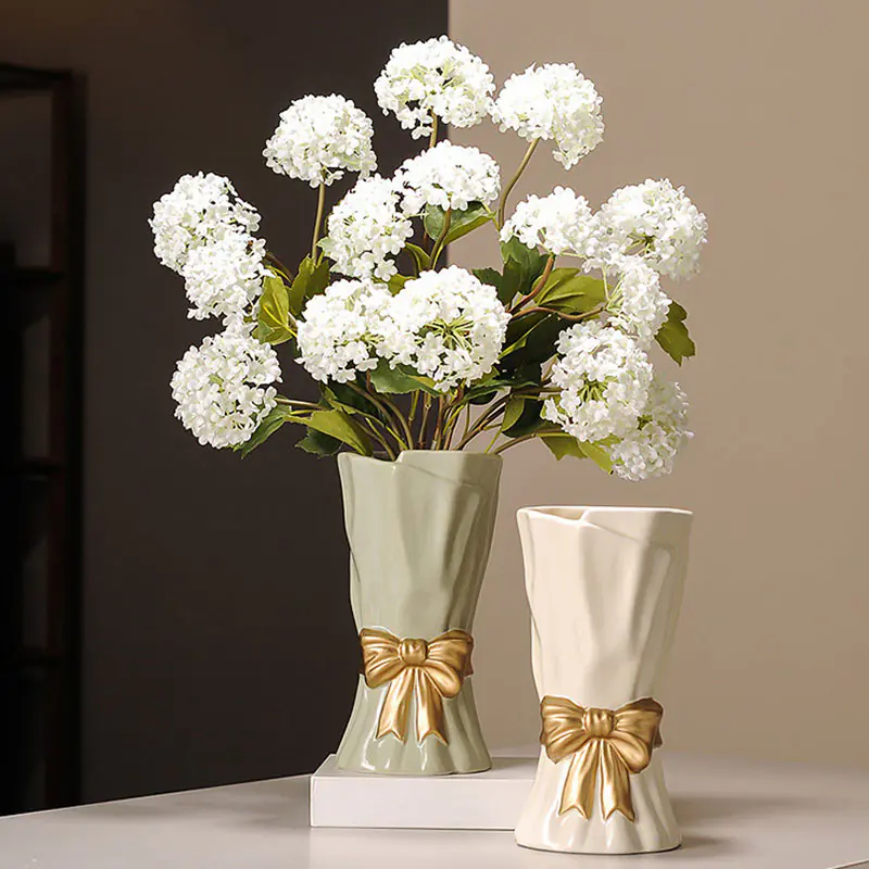 Bow Vase