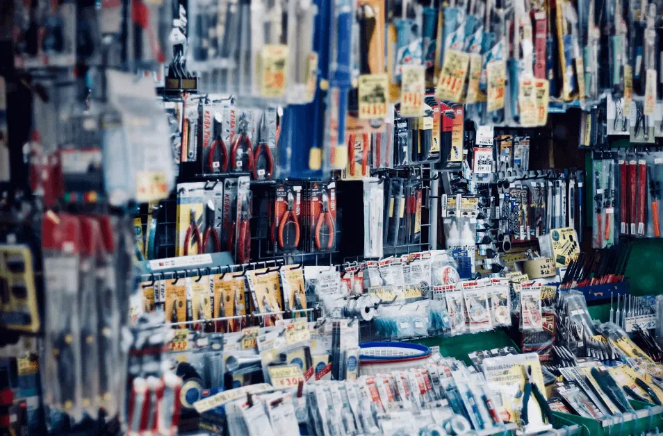 Small hardware tools