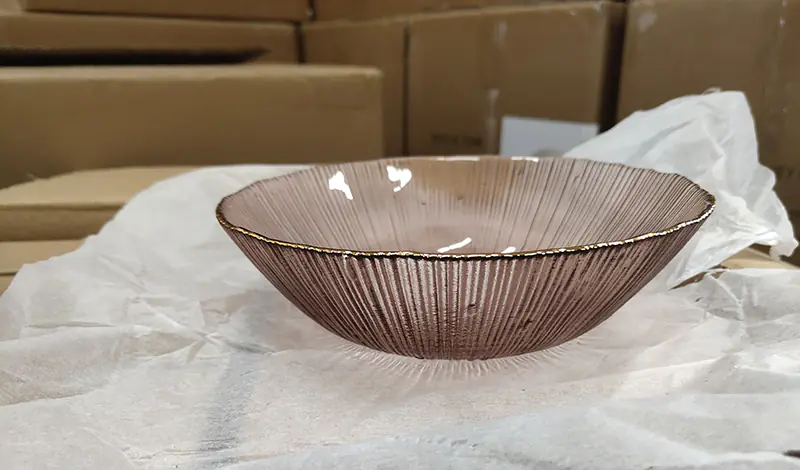 Стаклена чинија за салату